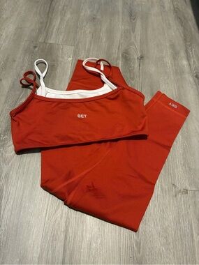 Set Active Formcloud Cloud Training Bra and Leggings